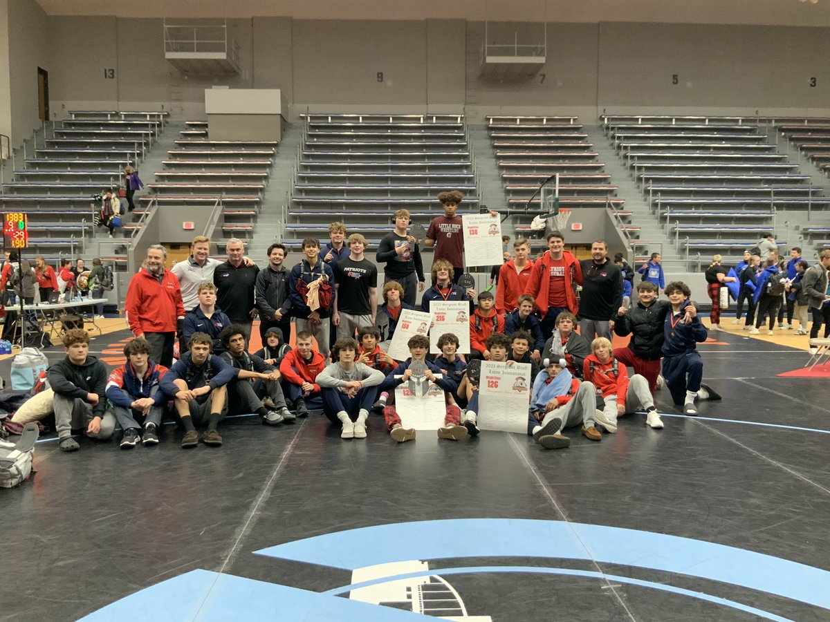 The Patriots came in 1st at the Sergeant Bluff-Luton Invitational! Congratulations Patriots! Great work tonight!