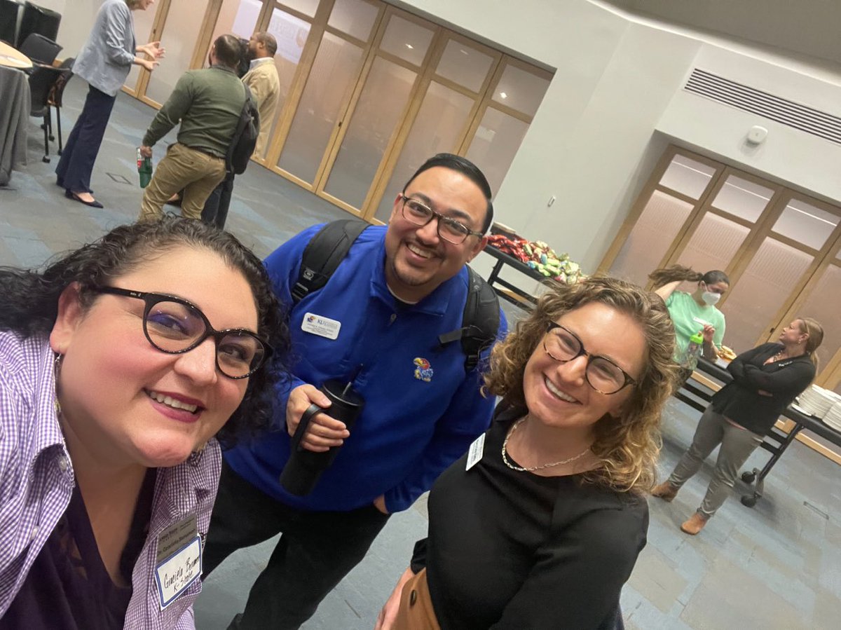 GraceBerumen's tweet photo. Ended a busy week with our partners at Great Jobs KC / KC Scholars learning about all the great initiatives to facilitate collaborations between institutions and corporate partners to support our students 💜
#kstate
#kcscholars 
#greatjobskc
#kauffmanfoundation
#kstatealumni https://t.co/pKzZqdoMvb
