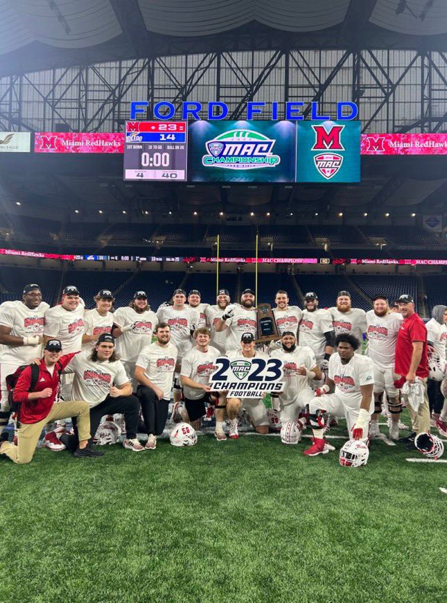 bajackson24's tweet photo. Love this team! Unreal! 2023 MAC CHAMPS‼️ #RingMe💍 https://t.co/bJSzjjNsxh