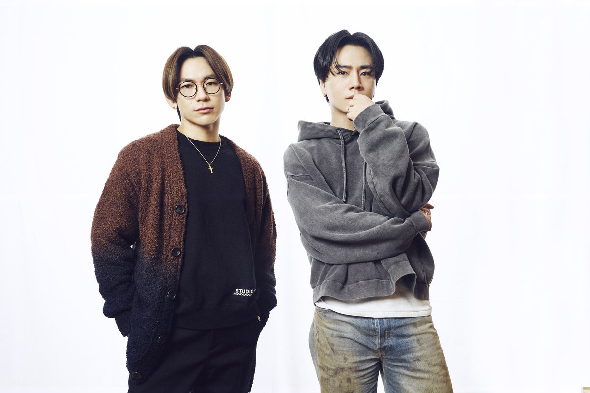 ABEMATIMES's tweet photo. 【三代目JSB】NAOTO×ØMI、今年を振り返り「よく働いたな（笑）」再始動した2023年、さらに先も見据えた“JSB LAND”の世界に大きな自信

#三代目JSB #NAOTO #ØMI #JSBLAND #ABEMATIMES 

▼インタビュー・写真はこちら
https://t.co/Qj5ClTAqJk https://t.co/Rk8GVdSK7W