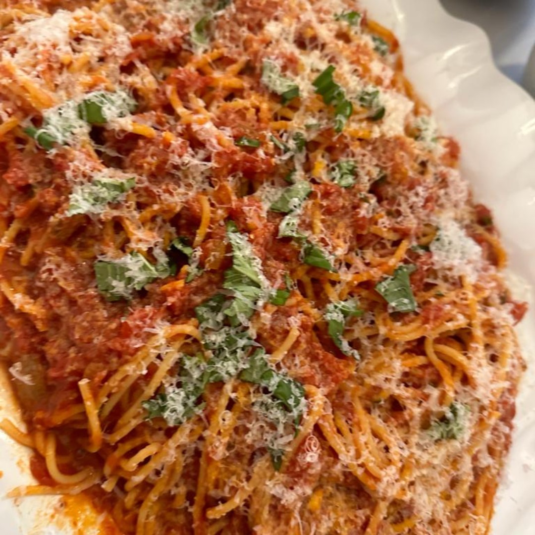 Angelo's Homemade Spaghetti and Meatballs with sweet and spicy sausage.

📞 Call or Text: 832-431-6331

#angelochristian, #Spaghetti, #bestSpaghetti, #sweetandspicysausage, #whatisforlunch, #bestmeatballs