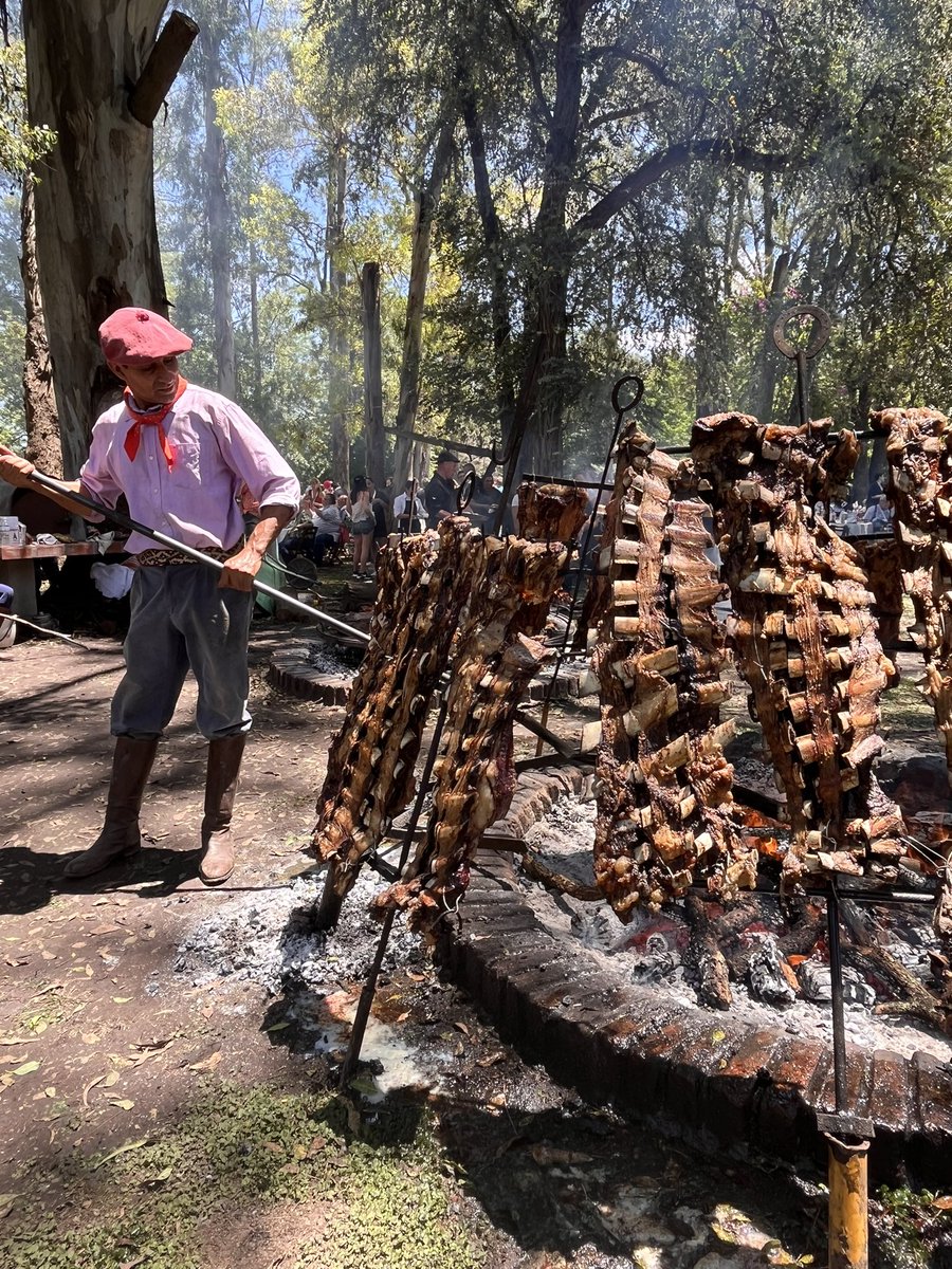 wizardmindok's tweet photo. El  primer viernes de diciembre es un lugar reservado en la agenda de clientes y amigos de @MazalanComunica . Y si bien este año las inclemencias del tiempo obligaron a realizarlo un sábado, la magia de un día maravilloso estuvo intacta como siempre. https://t.co/3j38piisd0