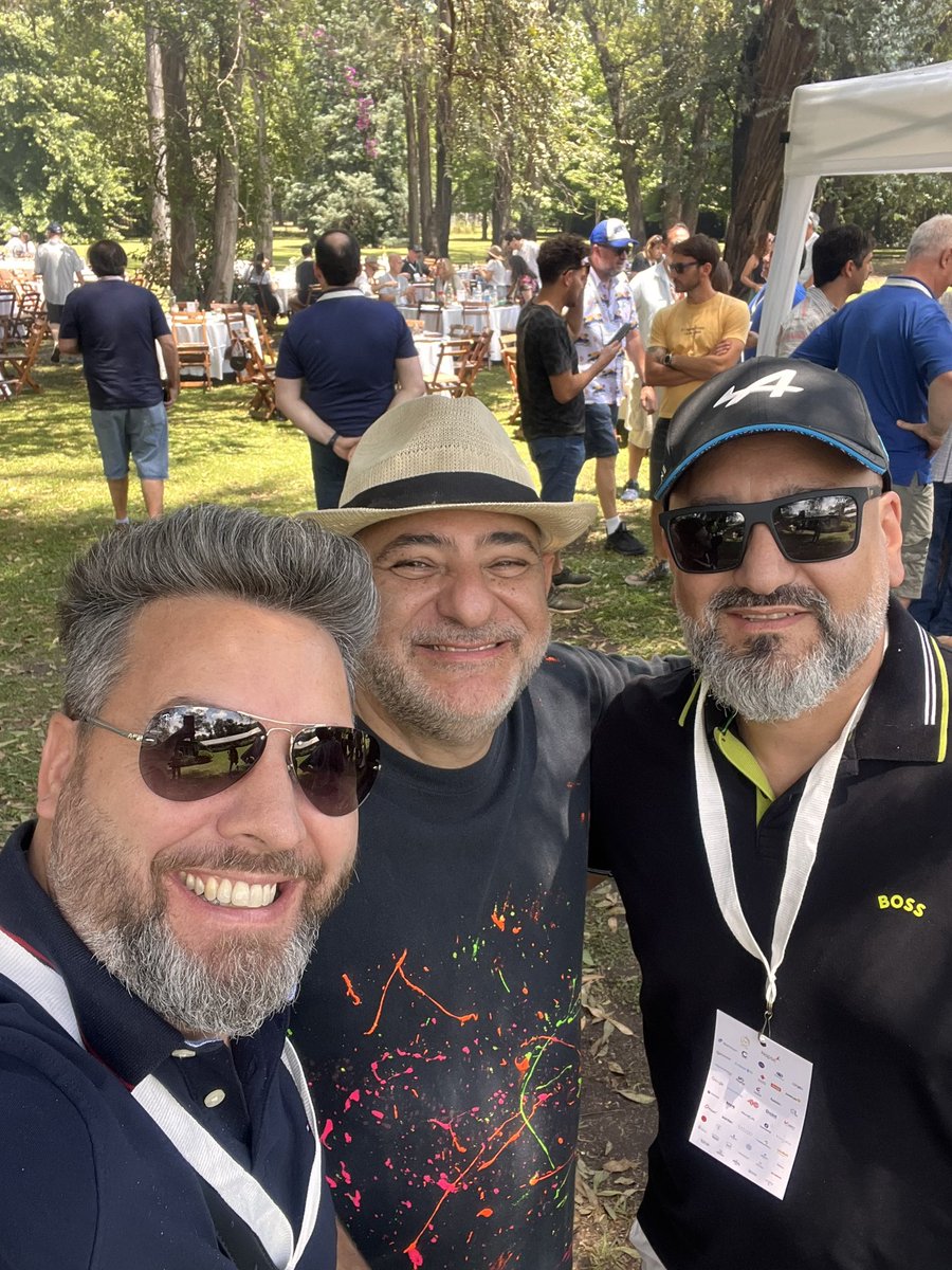 wizardmindok's tweet photo. El  primer viernes de diciembre es un lugar reservado en la agenda de clientes y amigos de @MazalanComunica . Y si bien este año las inclemencias del tiempo obligaron a realizarlo un sábado, la magia de un día maravilloso estuvo intacta como siempre. https://t.co/3j38piisd0