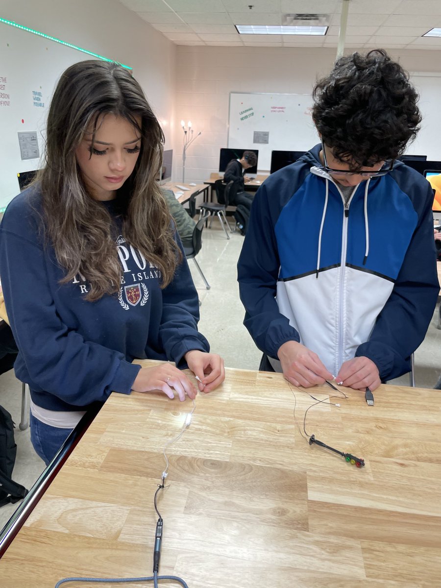 Cybersecurity, Canyon High School (@cyber_coogs) on Twitter photo Canyon HS students learning about lightning for our cybersecurity Bricks in a Loop project. <a href="/DavissonDustin/">Dustin Davisson</a> <a href="/canyonhscougars/">Canyon HS</a> <a href="/comalcte/">Comal ISD CTE</a> <a href="/Comal_EF/">ComalEducationFoundation</a> Canyon HS students learning about lightning for our cybersecurity Bricks in a Loop project. <a href="/DavissonDustin/">Dustin Davisson</a> <a href="/canyonhscougars/">Canyon HS</a> <a href="/comalcte/">Comal ISD CTE</a> <a href="/Comal_EF/">ComalEducationFoundation</a>