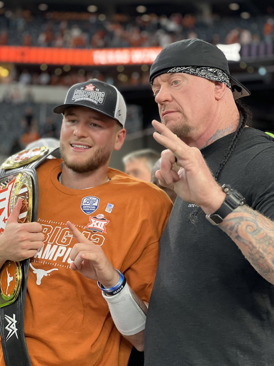 Congrats <a href="/TexasFootball/">Texas Football</a>! #Big12Champs #HookEm 🤘🏻
