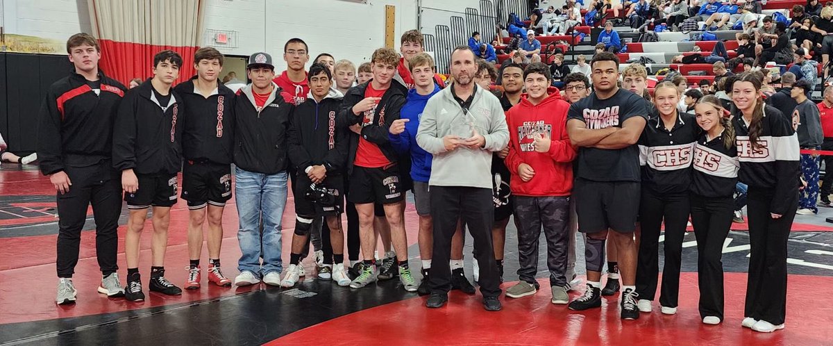 🔨

Nobody works harder for their guys.