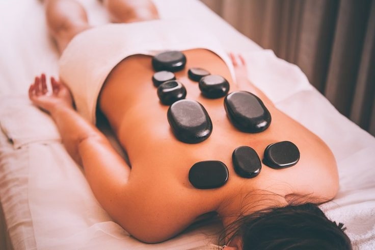 TimeHouseSpa1's tweet photo. This is a spa 

Male therapist available

Couple Massage available
. we have ladies . we have male therapist. we are located in dubai #massagecenterdubai #massagedubai #massageindubai #dubaimassage #bubaihomeservise #massagehomeservice #hotelserviceavailable 
+9710589682436 https://t.co/iyDapRtLcH