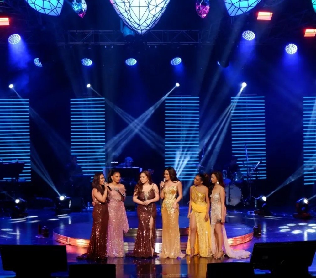 Wow!What an amazing performance and turnout Saturday night with QUEENDOM: LIVE singing so many amazing songs! These talented Divas did not disappoint the crowd! Bravo!👏

#QueendomLive 
#JulieAnneSanJose #RitaDaniela #HannahPrecillas #TheaAstley #JessicaVillarubin #MarianeOsabel