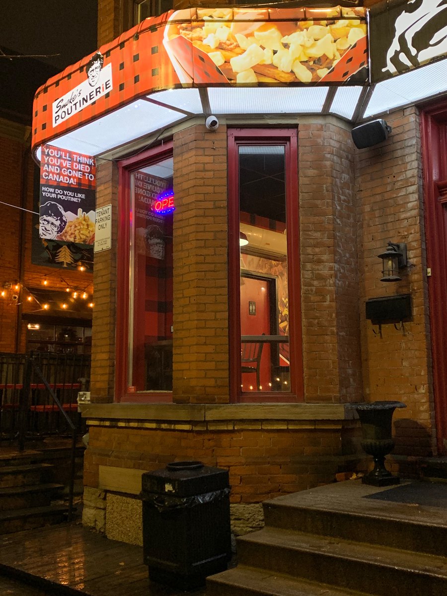 btrain254's tweet image. Just finished a wonderful meal at Smokes Poutine in Hamilton!

It’s always spot on and nice to dine at a mammoth friendly restaurant!

Mammoth approved!

Tusks Up!

@poutinerie #smokespoutine #hamilton #poutine