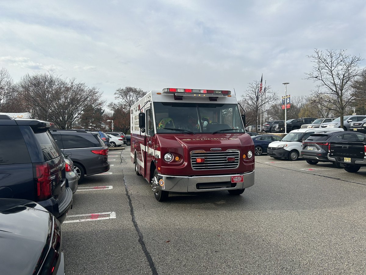 upper_fire's tweet photo. Traffic 56 delivering Santa to the Township building. @Swedesburgfc49 @UMTownship https://t.co/8HjuWv51Ut