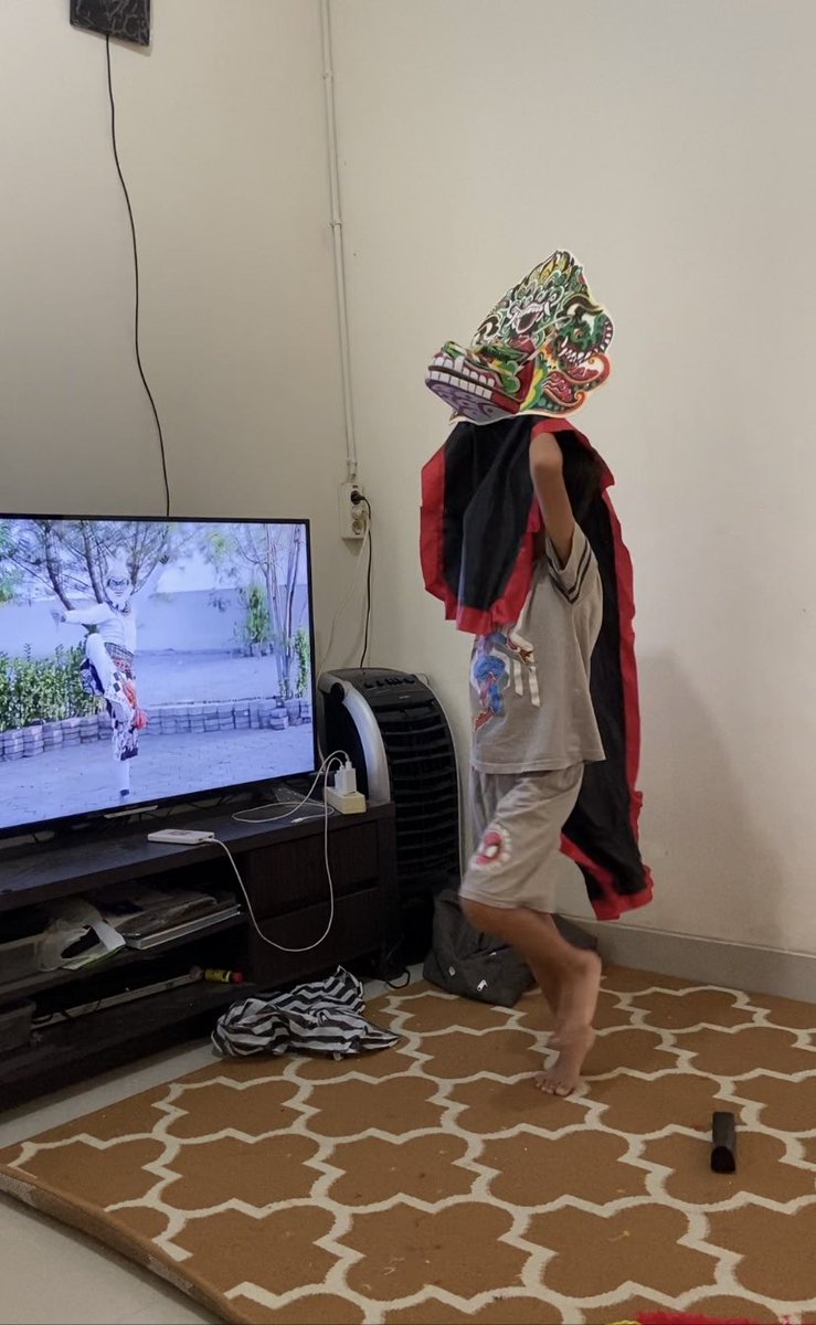 destalia_uta's tweet photo. Minggu ini yang baru adalah barongan https://t.co/pJaybLRYFb