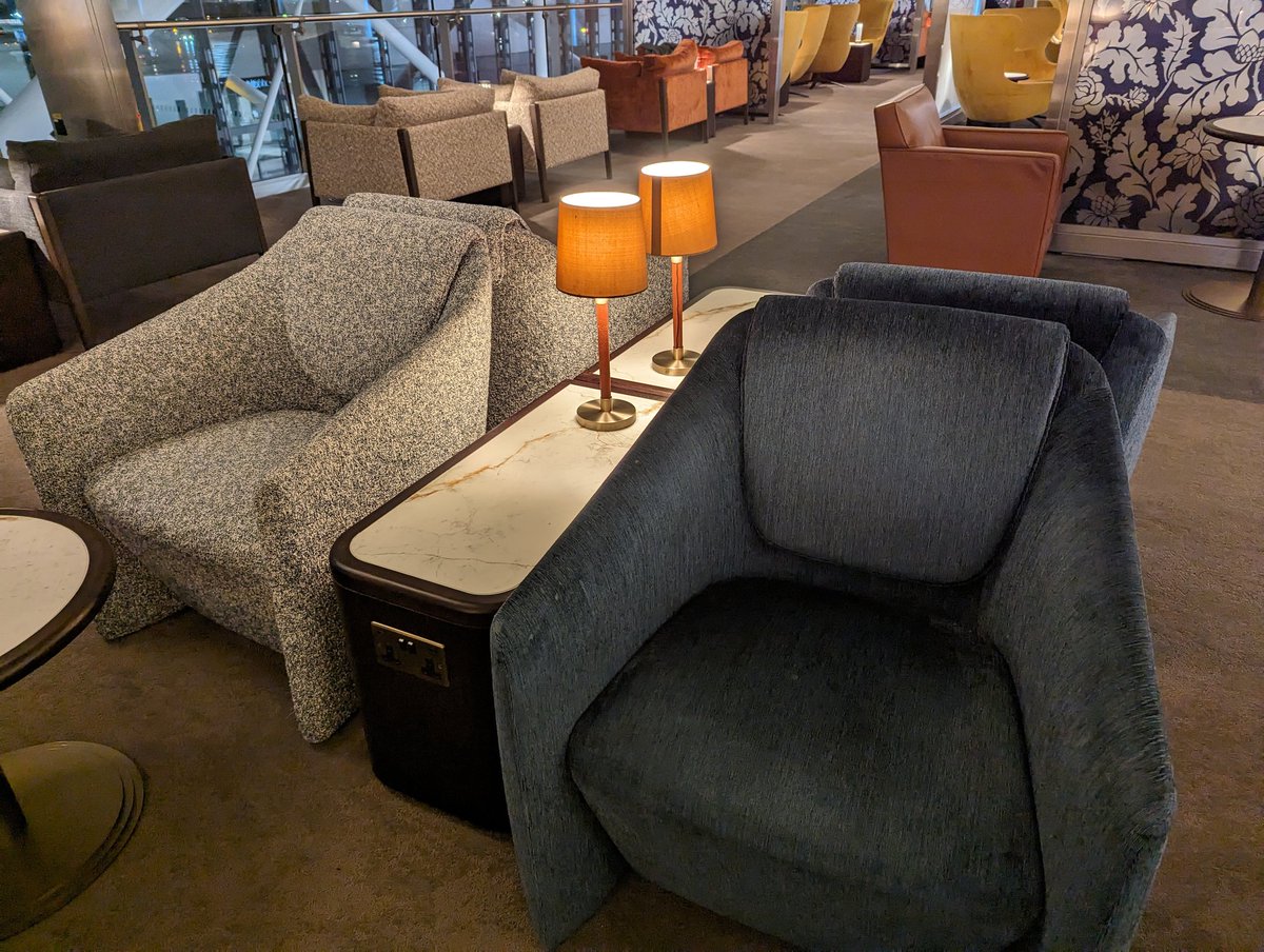 Fly Speedbird tweet media