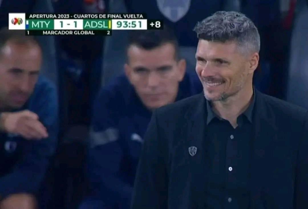 MemesRaya2's tweet photo. Cuando te dicen que no va sa ir a jalar el lunes https://t.co/tPybj91nQL