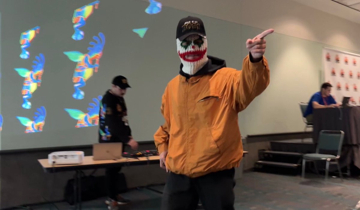 JC Penney (@bugmanetv) on Twitter photo 