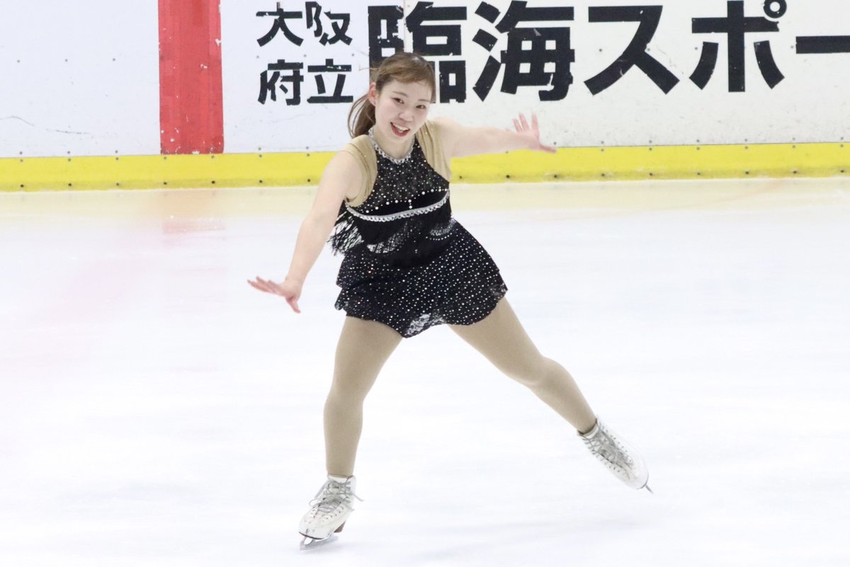 kanspo's tweet image. 【アイススケート】第１回近畿学生氷上競技選手権大会２日目／於・大阪府立臨海スポーツセンター

［３・４級女子］
久我

コンビネーションも含めたすべてのジャンプを着氷。笑顔でプログラムを演じ切った。