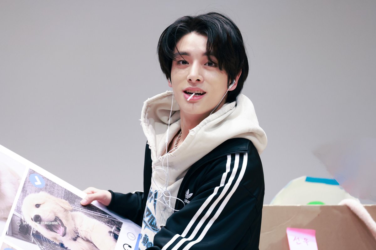 JAKEtheSUNSHINE's tweet photo. 231202 M2U 
#ENHYPEN #JAKE 
#엔하이픈 #제이크 #ENHYPEN_JAKE 
#심재윤 #ジェイク https://t.co/9TV9RzVWoe