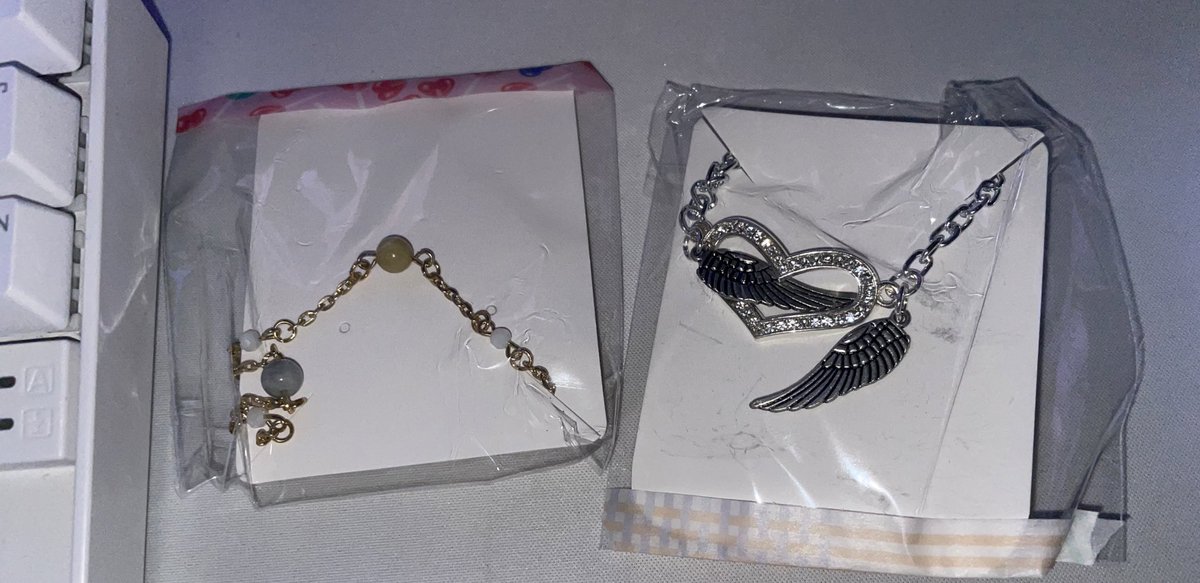 IamNerdKelsey's tweet image. Around this time in 2020- I met one of the nicest, most talented artists I’ve ever gotten a c0m from (even though it was a gift from a friend’s giveaway). @onepcnug, I know we don’t talk much, but I really treasure your friendship. (She also makes jewelry, which I bought too)