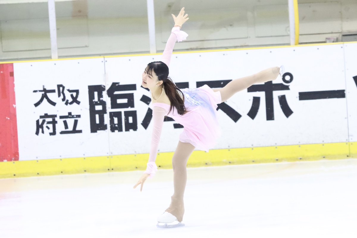 kanspo's tweet image. 【アイススケート】第１回近畿学生氷上競技選手権大会２日目／於・大阪府立臨海スポーツセンター

［３・４級女子］
稲葉

ジャンプをきれいに決め、回転の早いスピンも披露。音楽に合わせて華麗に舞った。