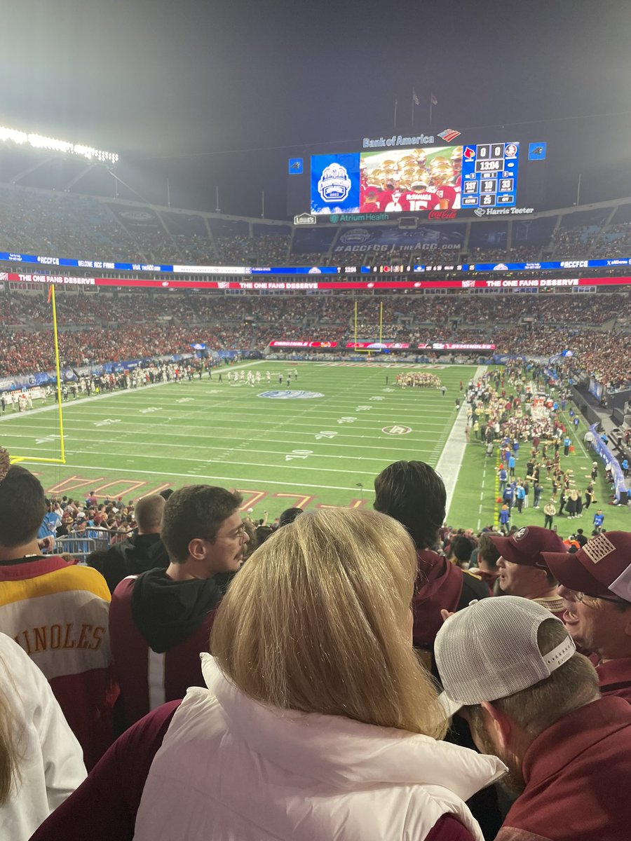 hotwiredewire's tweet photo. This #ACCTitle Game is worthy of the CW @SickosCommittee https://t.co/3GjAnHwo0r