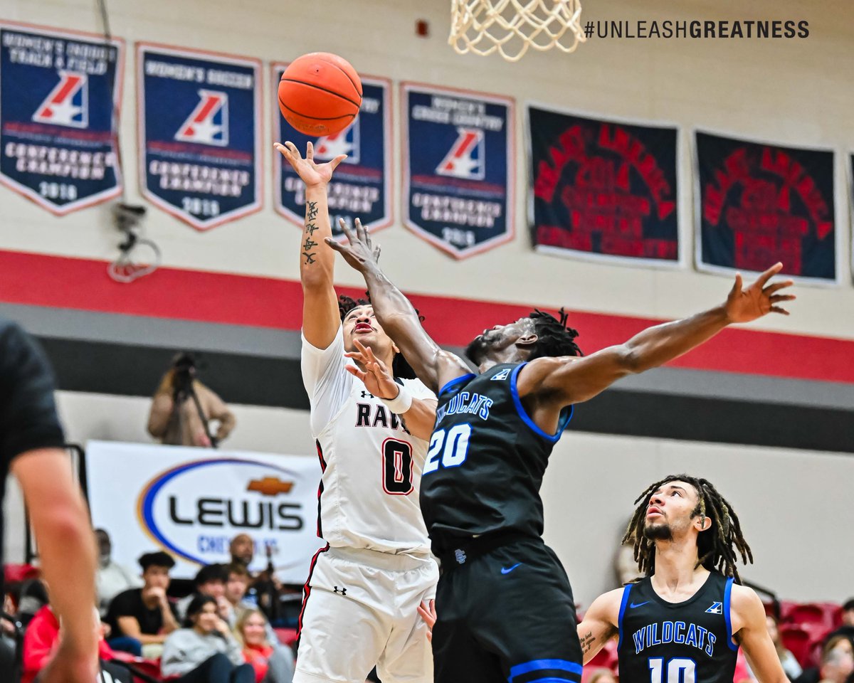 ravenathletics's tweet photo. A few photos of @RavenMBB from their win over Culver Stockton #naiabasketball #unleashgreatness @BenedictineKS https://t.co/tQrXQRleqx