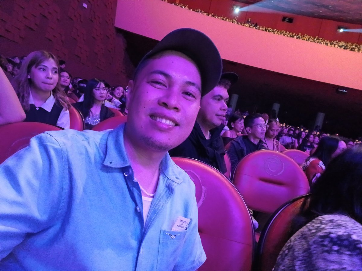 Isidro_Alamat's tweet photo. ..and sa mga sponsors at supportive friends, overflowing ang gratefulness ko sa inyong generosity! 

(Kept d tix, confetti, etc, core memory na to!)

@keundensada @maryahuyo @notforrji

To more ALAMAT events @aria_layne221 !! https://t.co/12wg3DVjvR