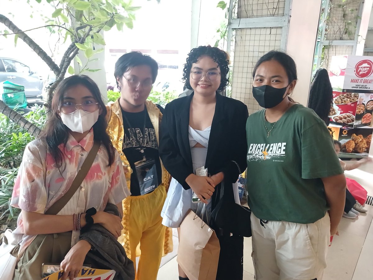 Isidro_Alamat's tweet photo. ..and sa mga sponsors at supportive friends, overflowing ang gratefulness ko sa inyong generosity! 

(Kept d tix, confetti, etc, core memory na to!)

@keundensada @maryahuyo @notforrji

To more ALAMAT events @aria_layne221 !! https://t.co/12wg3DVjvR