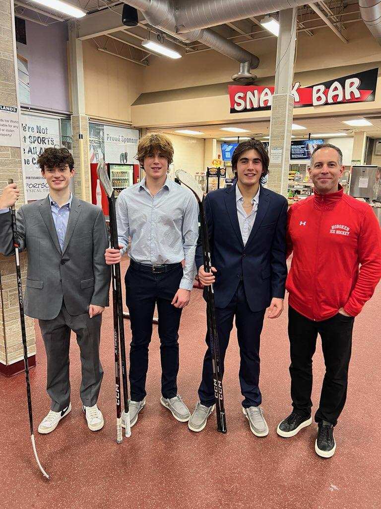 Hoboken HS Varsity Hockey players and Coach Arnone at the 🥅 🏒 first scrimmage against Newton Lenape Valley. #RedwingsHockey #HereWeComeHoboken