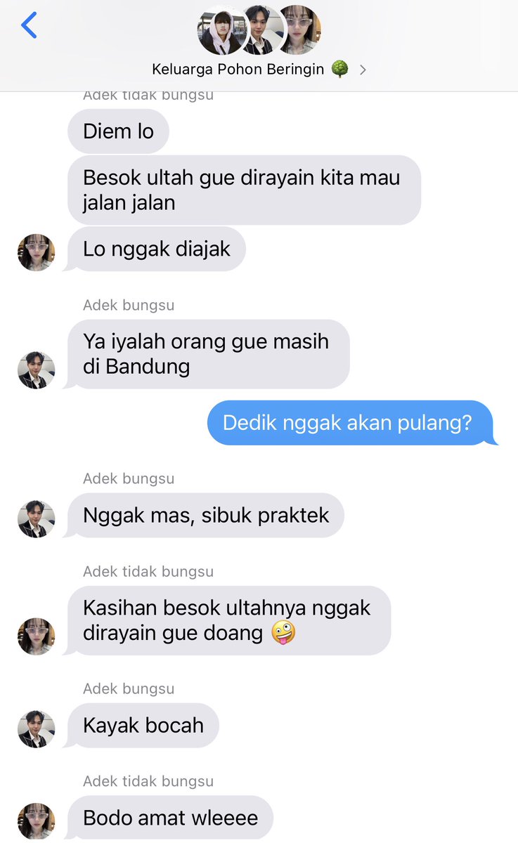 pages_of_cake's tweet photo. Junkyu ft. Doyoung and Seoyeon from tripleS a few twees AU (slightly Damdo &amp; Noakyu) — Dipta, Dira, dan Dika 

Persiapan besok ulang tahun si kembar https://t.co/J2Ij7x4JS5