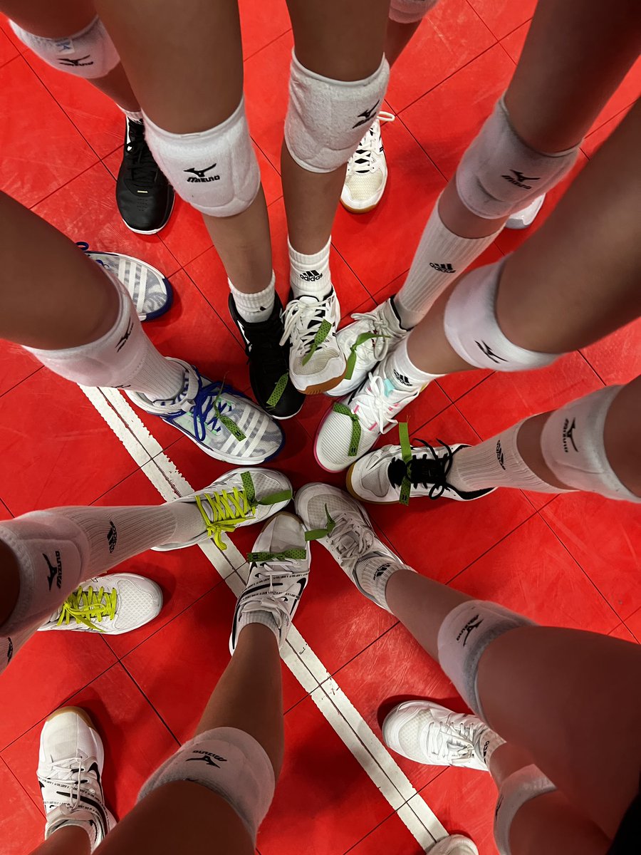 JNSebree's tweet photo. 📍Plano, Texas
🏐 Frozen Fest Day 1
Arete 11NT in the GOLD bracket tomorrow 🙌💚💪
@arete_athletics #FirstTourney https://t.co/yvMeAhOdHv