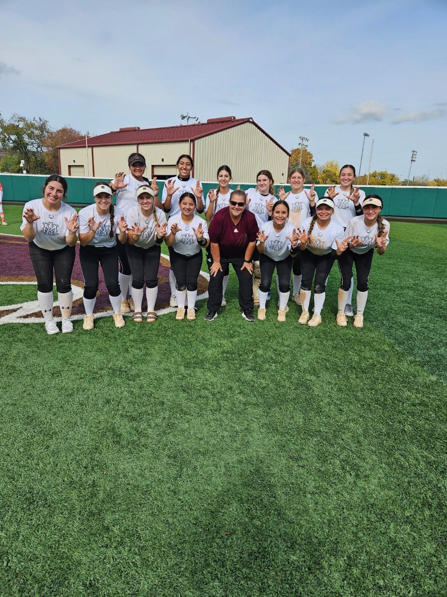 Had such an amazing time at the <a href="/TXStateSoftball/">Texas State Softball</a> camp! Received lots of great feedback and learned a lot from the players and coaches. Thank you Coach Woodard and the rest of the coaching staff for the opportunity ! 🤍 #EatEmUp  <a href="/AM2026Ramirez/">Athletics Mercado Academy 18U Ramirez/Frausto</a>