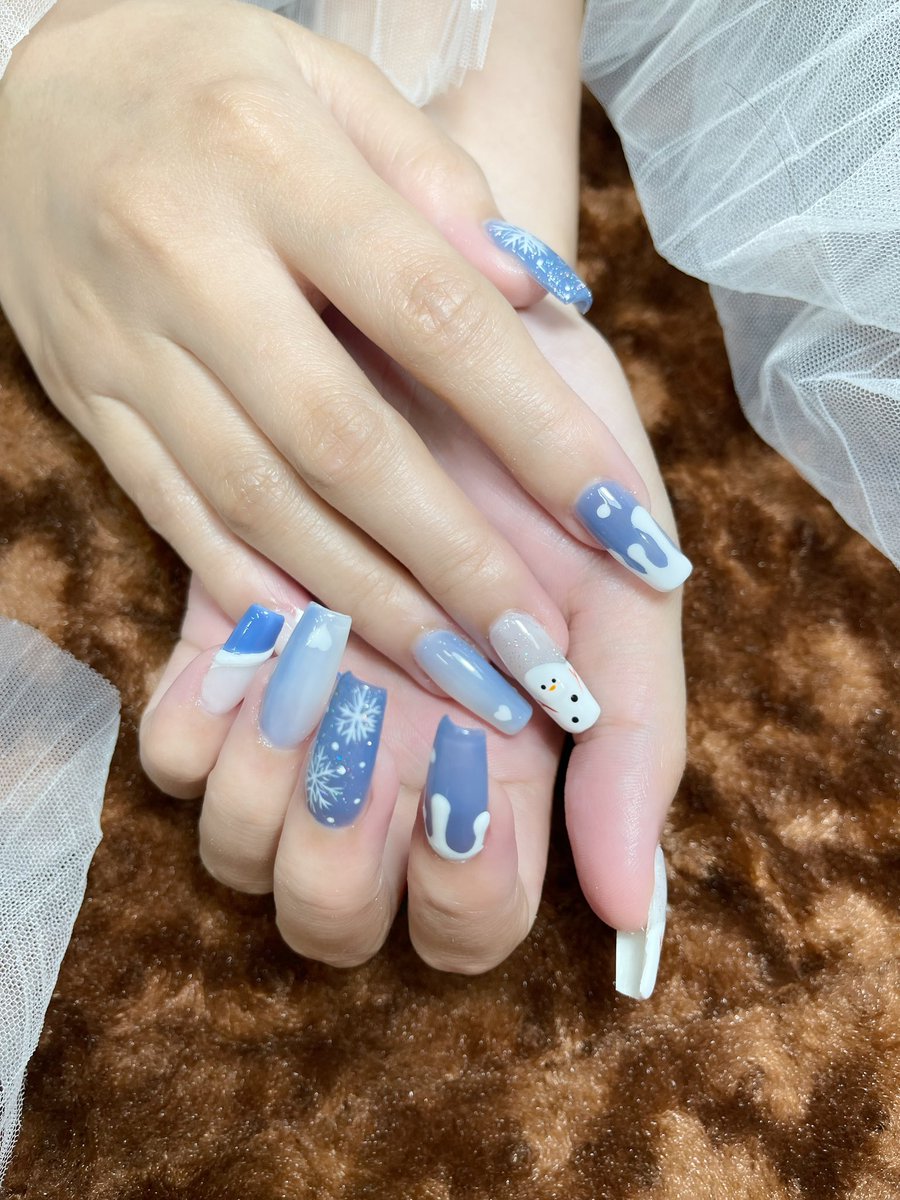 conailroomNP's tweet photo. Noel ❄❄❄❄❄❄🎄🎄🎄🎄🎄
#nailart #naildesign #beautifulnail https://t.co/b1EDGv6JnB