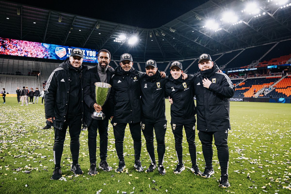 ColumbusCrew's tweet photo. What a Crew 🤩 https://t.co/8glVxTYDdz