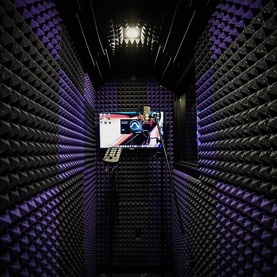 Avid's tweet photo. 🎙️ The isolation booth
📷 https://t.co/NXQOnCiv7Y
▶️ https://t.co/QBsNfbDFgU

#booth #isolation #isolationbooth #recording #mixing #avidprotools #protools #avid https://t.co/q5tMF7k9lv