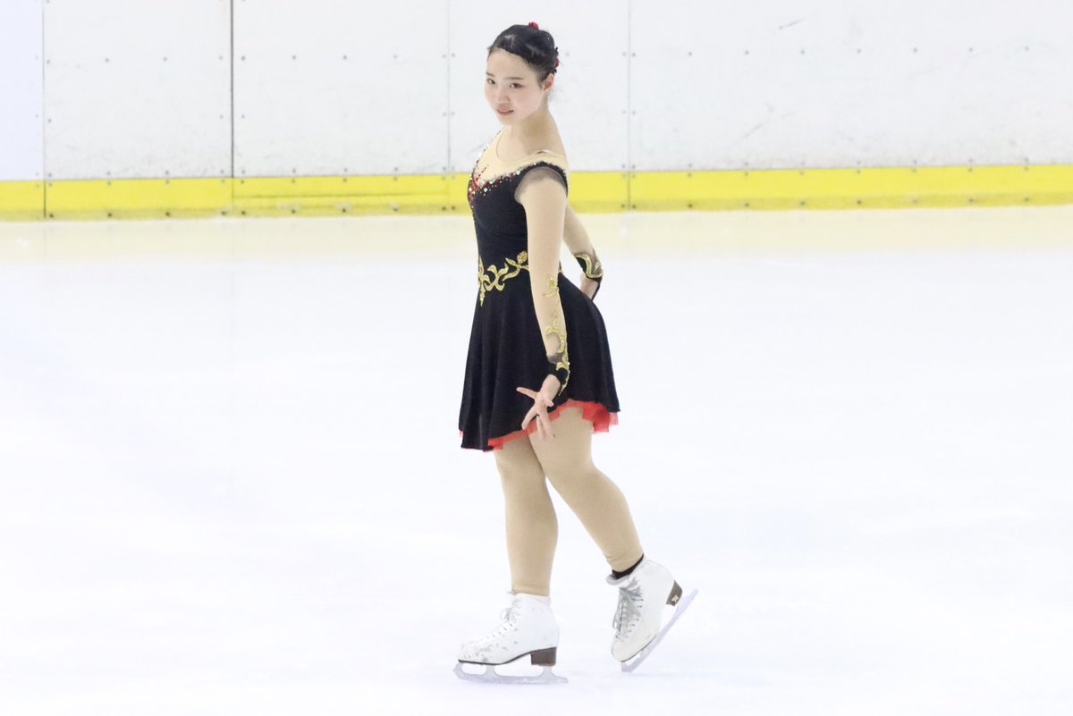 kanspo's tweet image. 【アイススケート】第72回関西学生氷上競技選手権大会２日目／於・大阪府立臨海スポーツセンター

［２級女子］
穂垣

ジャンプを全て着氷させる。指先まで意識したスケーティングで『カルメン』を好演した。