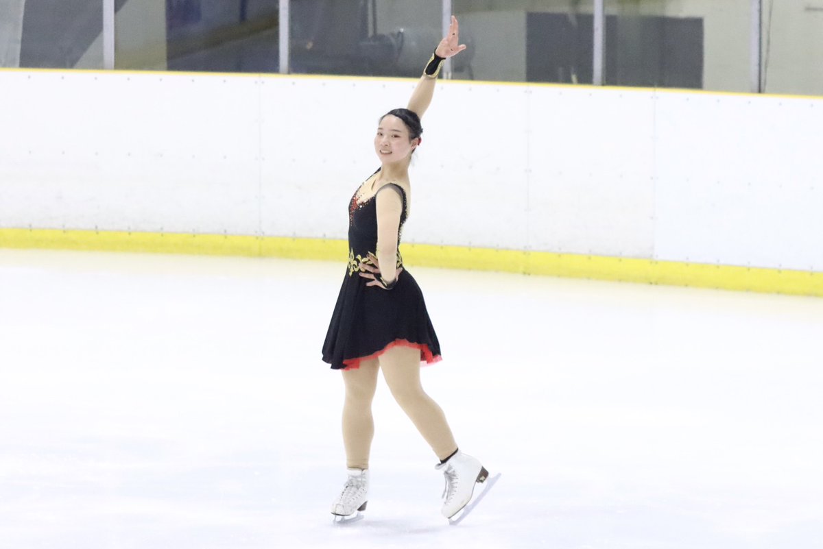 kanspo's tweet image. 【アイススケート】第72回関西学生氷上競技選手権大会２日目／於・大阪府立臨海スポーツセンター

［２級女子］
穂垣

ジャンプを全て着氷させる。指先まで意識したスケーティングで『カルメン』を好演した。