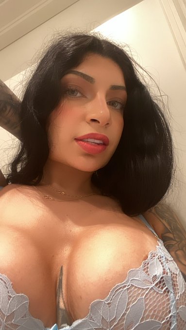 Celebrating 3 years without sex today🙌🏼 I can&rsquo;t believe I could do it.. 3 fully years without a man🥹