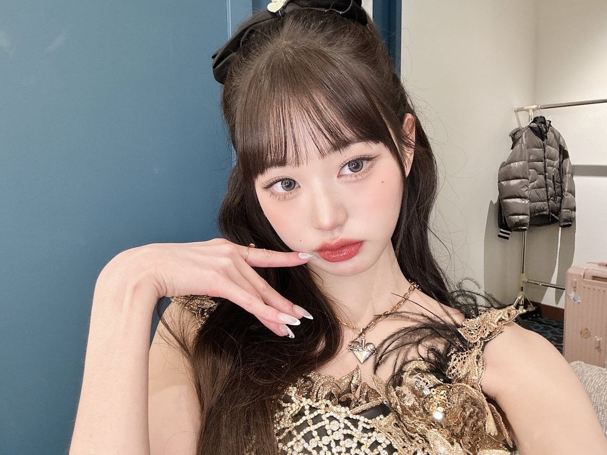 저두..요...?...그녀의 팬 하기 정말빡센 ..