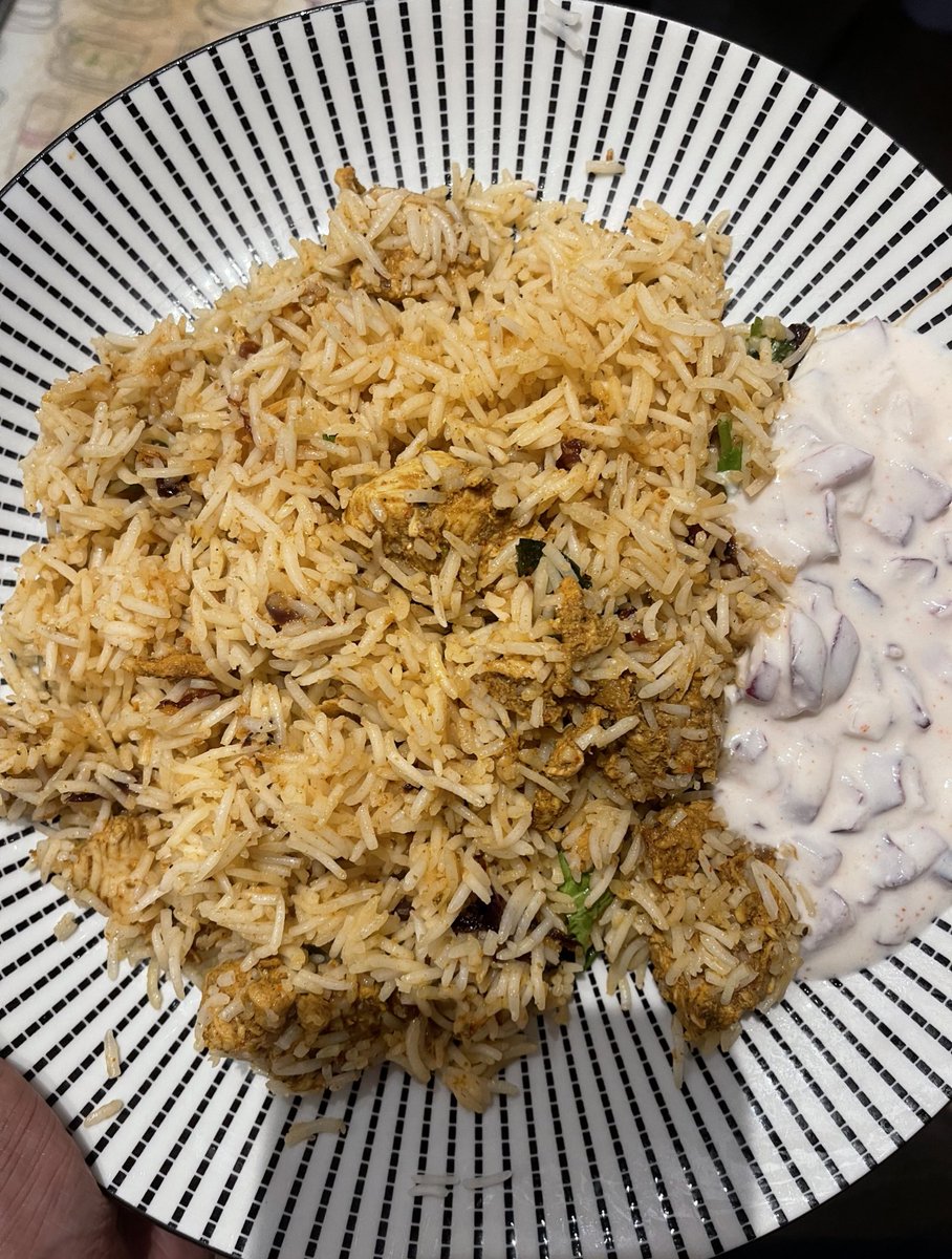 A_forAbii's tweet photo. When in doubt, cook Biriyani! 
Rice la gravy kammiya iruku 🥲 
#ChefAB https://t.co/fNeiJCJOVY