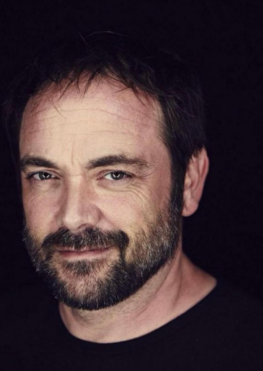 horrormuseum's tweet photo. The beloved Mark Sheppard said he died four times yesterday and was brought back, and now is in recuperation.

All our prayers and love to the star of everything from Battlestar Galactica, Doctor Who, Firefly, Supernatural and everything in between https://t.co/Lw4gsu9Xpx