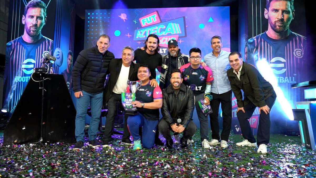 TVAztecaEsports's tweet photo. 🌟⚽️Cerramos con broche de oro la Fut Azteca eCup By Volt, repleta de emociones y distinguidos invitados que brillaron en la cancha virtual.
Agradecemos a todos por ser parte de este magnífico evento. #Esports #EFootball #AztecaEsports #FutAztecaECup #VoltMexico #ECupByVolt https://t.co/PDQNyevHcc
