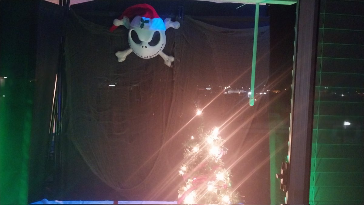 avp60685's tweet image. We're slowly starting on our first Christmas 🎄 decorating project together. We've added in a small tree, a santa hat for Jack Skelton and a tiny Gizmo. More still to come! #ourfirstchristmas #christmasdecorations2023
