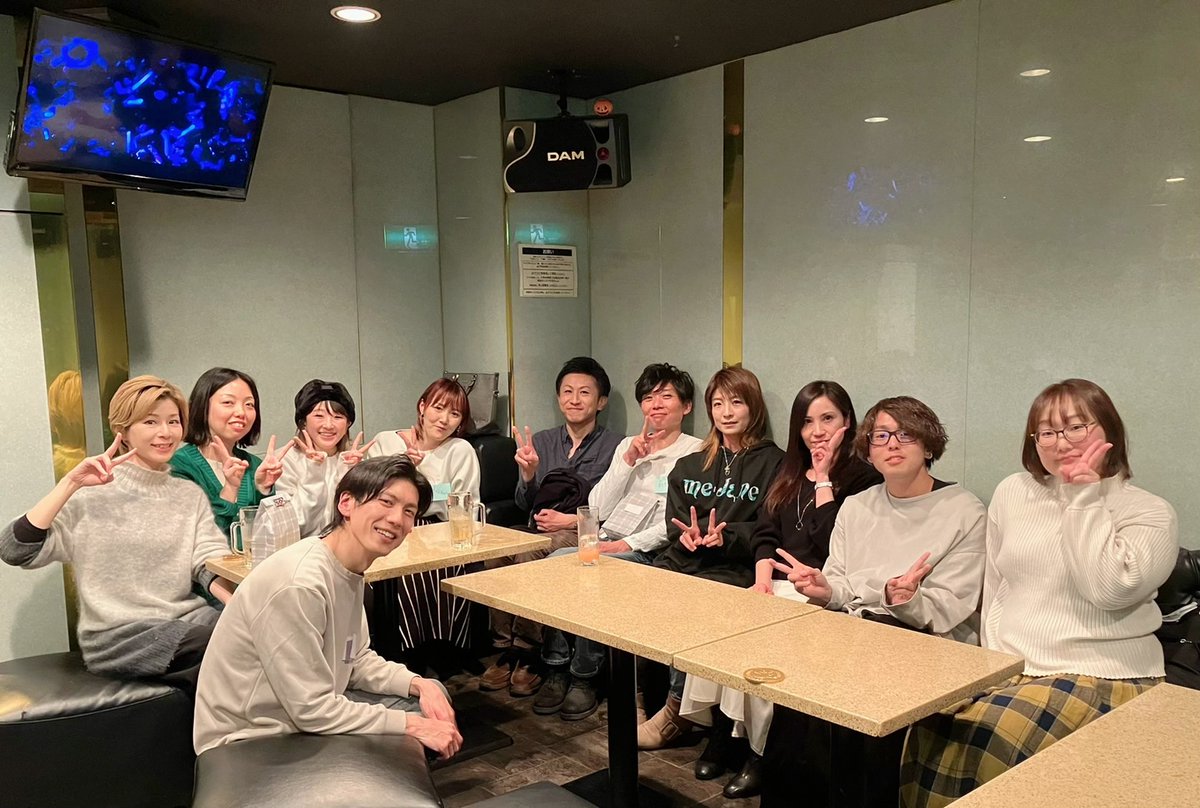 megu_megu_119's tweet photo. 昨日は、株式会社あそびばさんの忘年会に参加してきた🍺
みんな、美意識高くて美容の話も沢山できて楽しかった🥰
@asobiba88 
@takumi_model 
@tommy_mensmake https://t.co/MIAJc794rG