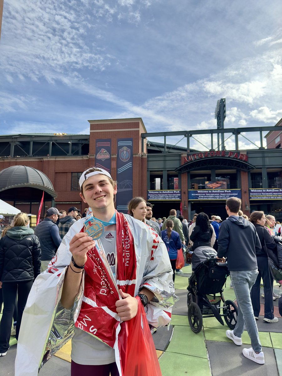 LeaMargaret's tweet photo. 6 months ago this guy wasnβt a runner. Today he finished the #stjudemarathon! Great day, greater cause! #CancerResearch #cancerstinks #runmac #marathon https://t.co/LoFeYFRDbl