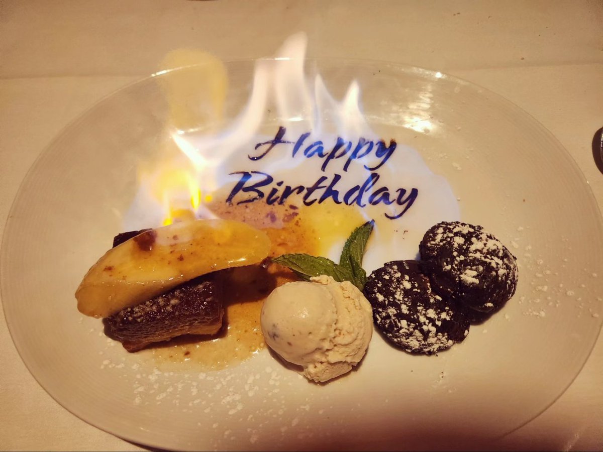 Su Min Ha tweet media