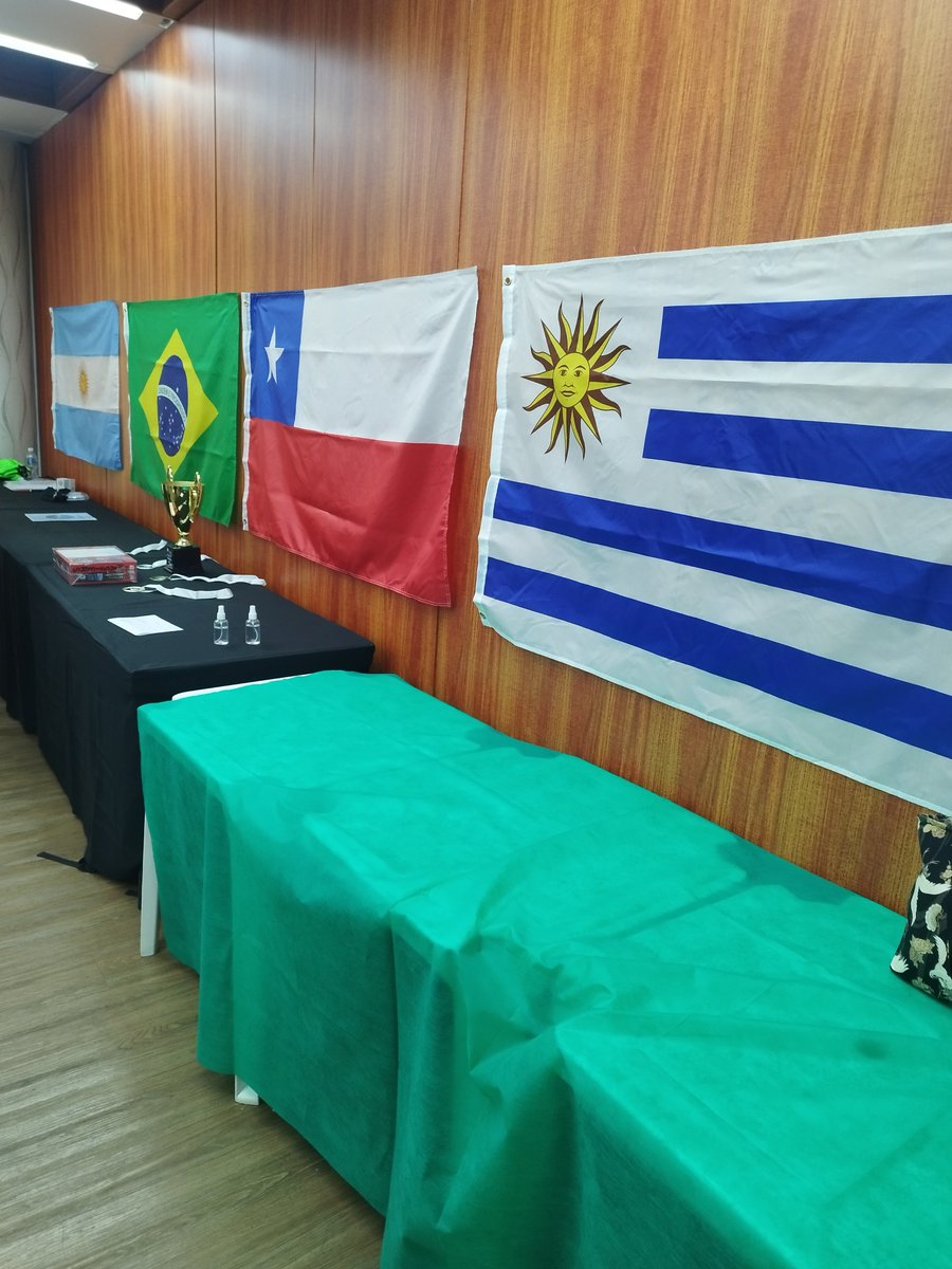 mahjongchile's tweet photo. ¡Hoy comenzó el Tercer Torneo Sudamericano de Riichi en São Paulo!

Fuimos con una delegación de 4 personas junto a otros competidores de los países miembros de @SAMAhjong 🇧🇷🇨🇱🇦🇷🇺🇾

¿Quién se llevará el trofeo esta vez? 👀 https://t.co/gTFUkciWWo