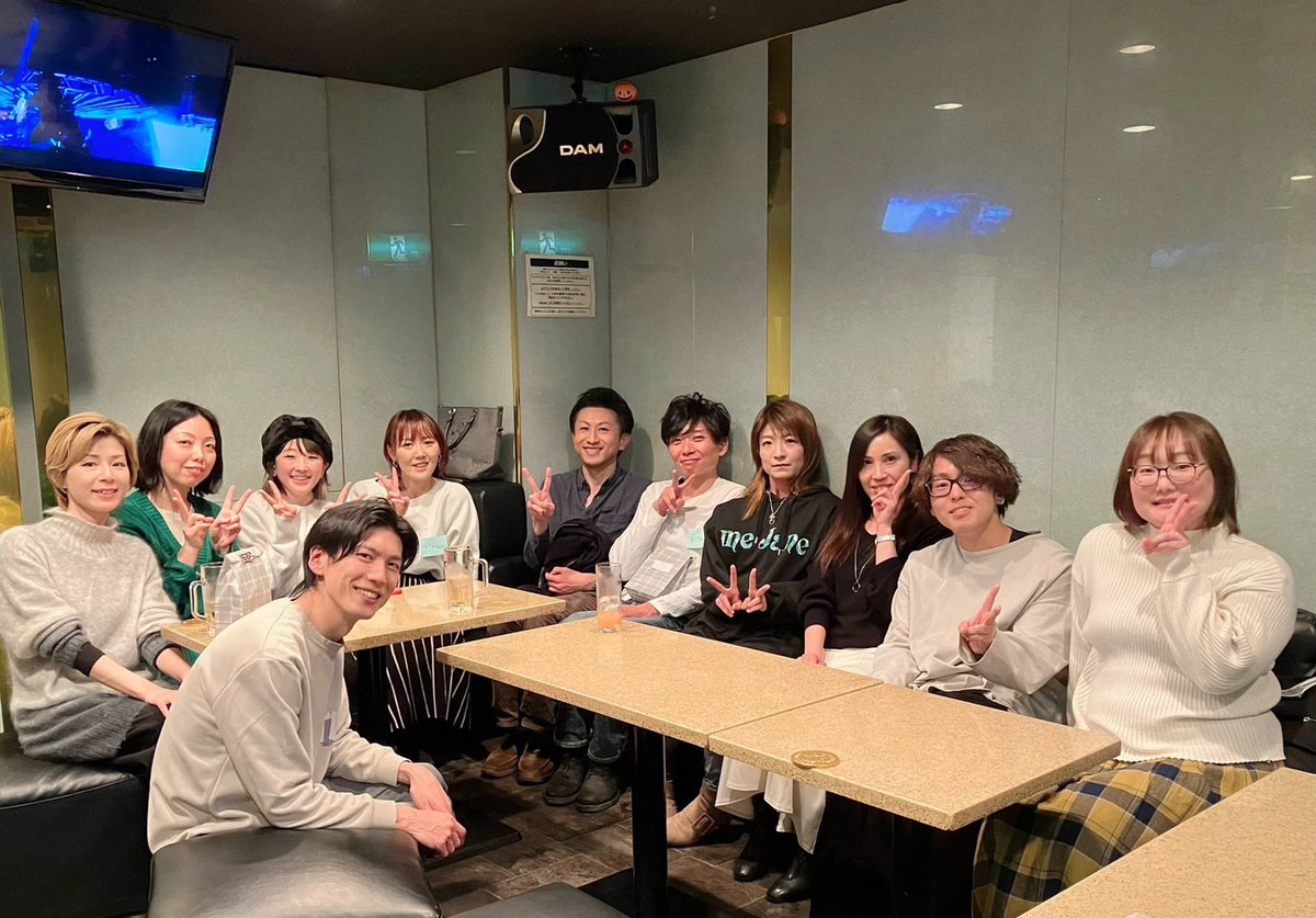 takumi_model's tweet photo. ぶっちゃけ…忘年会やクリスマス会（何かしらの集まりね）は苦手だけど「楽しかったです！」の一言に開催して良かったなと思えるのです。会は参加するより、企画する方が好き派。滅多に開催しないけどね。開催したからには、責任持って一人残らず楽しんでもらいます！ https://t.co/u99J4baEo7