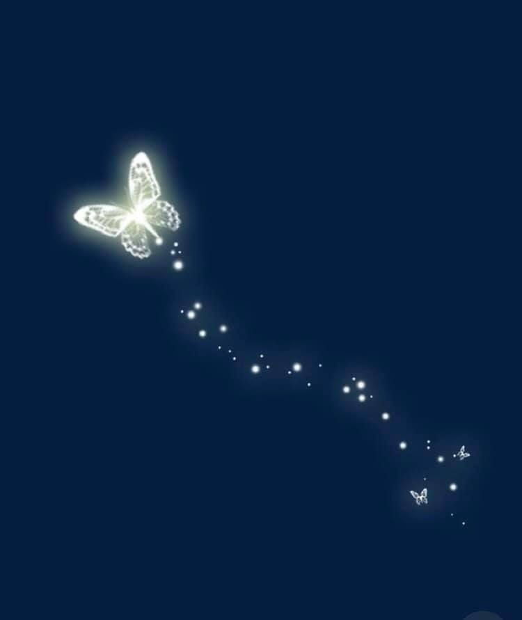 الأيام قد تعيد نفسها
ولكنها لا تعيد ما أخذته منا
أشياء ترحل ولا تعود 
وأشياء حتى لو عادت لم تكن مثلما كانت
فلولا الامل لضاقت بنا الحياة
ولولا نعمة النسيان لما بدأنا حياة جديدة في كل يوم.