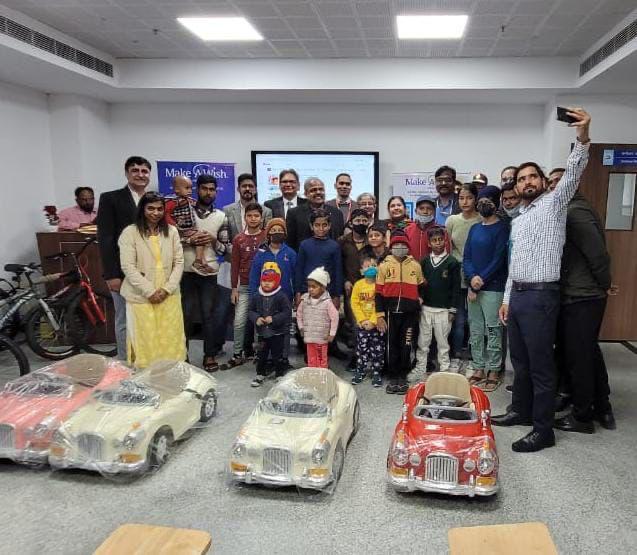 aiims_newdelhi's tweet photo. Dept of Hematology &amp; MSW Unit, AIIMS, New Delhi, in association with Make-A-Wish foundation, organized a wish granting event where wishes of 30 children suffering from critical illness were granted. An excellent magic show was also organised for children &amp; their family members. https://t.co/favpW76IsZ