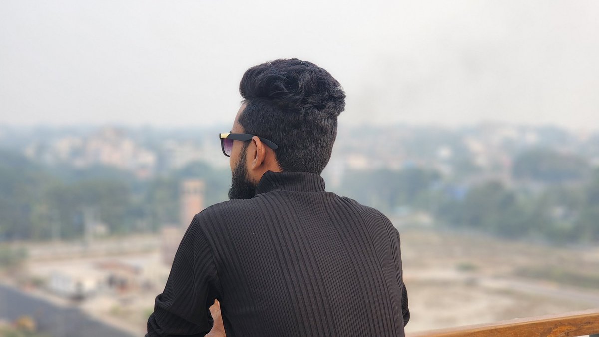 miristhebrand's tweet image. View from office top
#office #digitodesk #makemoneyonlinefree #makemoneyonline #automatedmoney #BusinessGrowth #passiveincome #automatedmoney