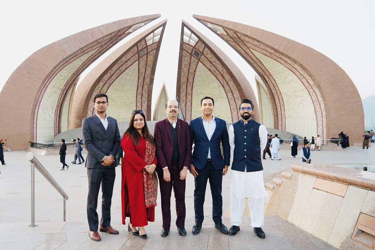 Lal Zaman tweet media